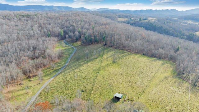 7770 Bending Oak DR, Catawba, VA 24070