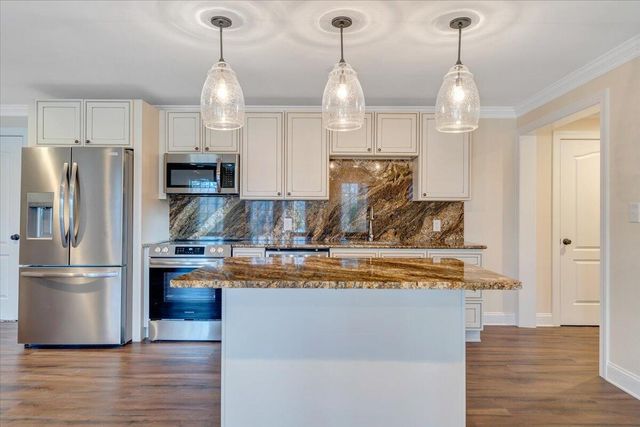 7770 Bending Oak DR, Catawba, VA 24070