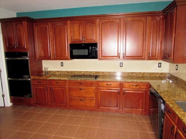 5800 NW Allyse Drive, Port St. Lucie, FL 34986