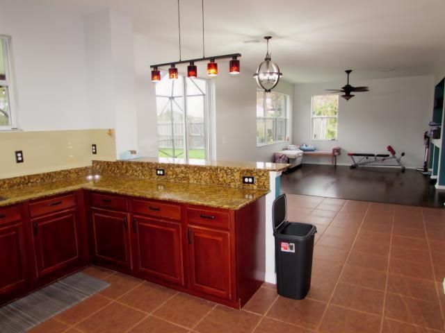 5800 NW Allyse Drive, Port St. Lucie, FL 34986