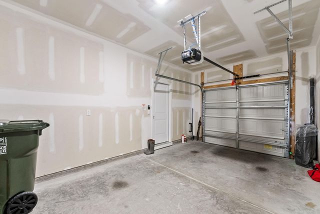 129 Yarrow Way, Moncks Corner, SC 29461