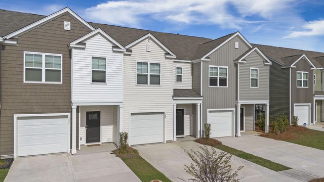 129 Yarrow Way, Moncks Corner, SC 29461