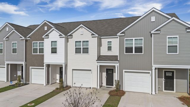 129 Yarrow Way, Moncks Corner, SC 29461