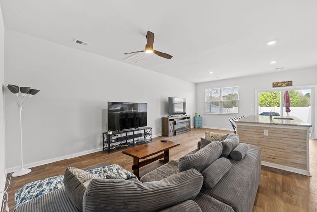 129 Yarrow Way, Moncks Corner, SC 29461