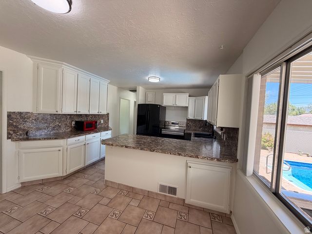 4368 S 225 E, Washington Terrace, UT 84405