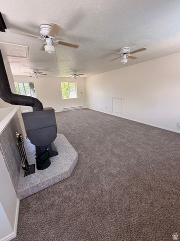 4368 S 225 E, Washington Terrace, UT 84405