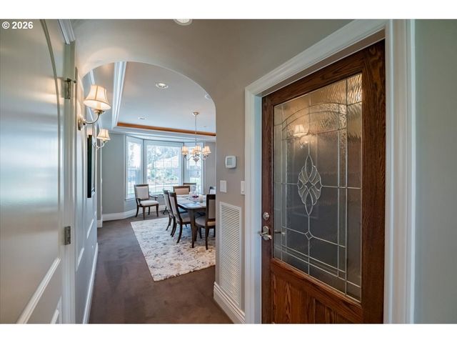 6516 HOGAN Dr N, Keizer, OR 97303