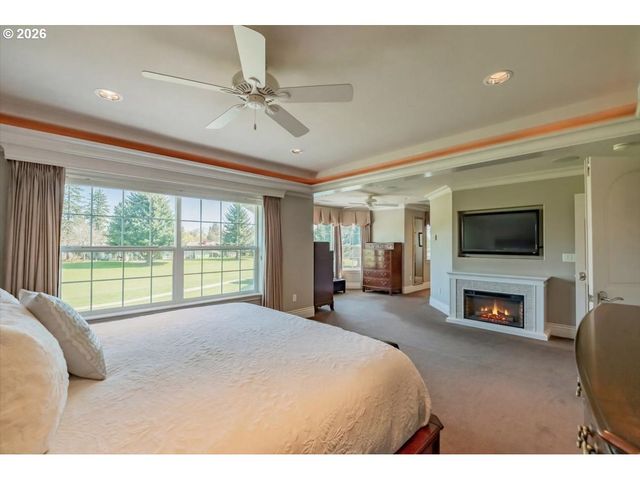 6516 HOGAN Dr N, Keizer, OR 97303