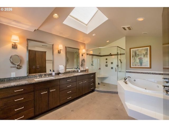 6516 HOGAN Dr N, Keizer, OR 97303