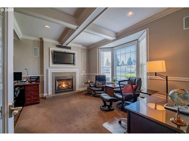 6516 HOGAN Dr N, Keizer, OR 97303