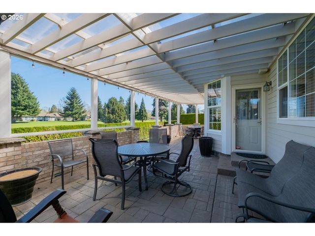 6516 HOGAN Dr N, Keizer, OR 97303