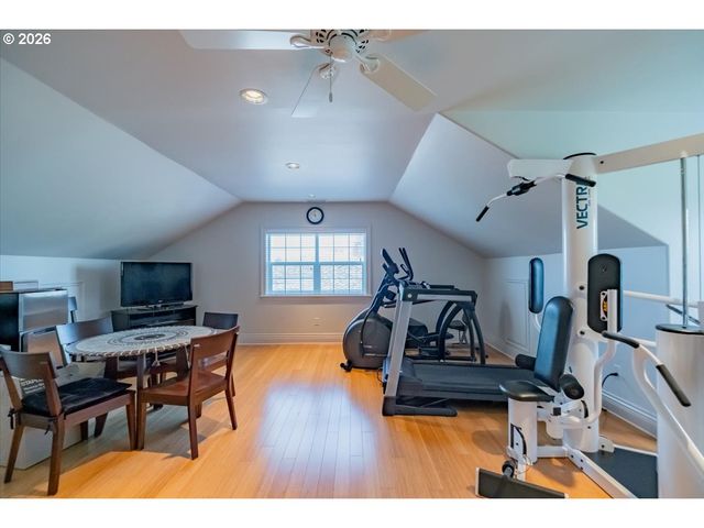 6516 HOGAN Dr N, Keizer, OR 97303