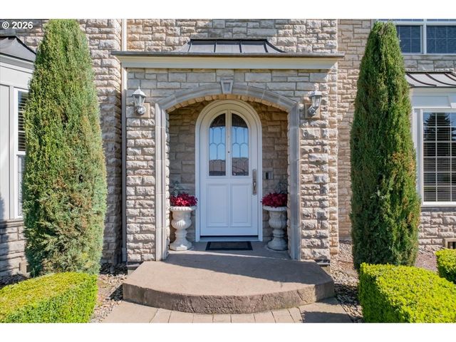 6516 HOGAN Dr N, Keizer, OR 97303