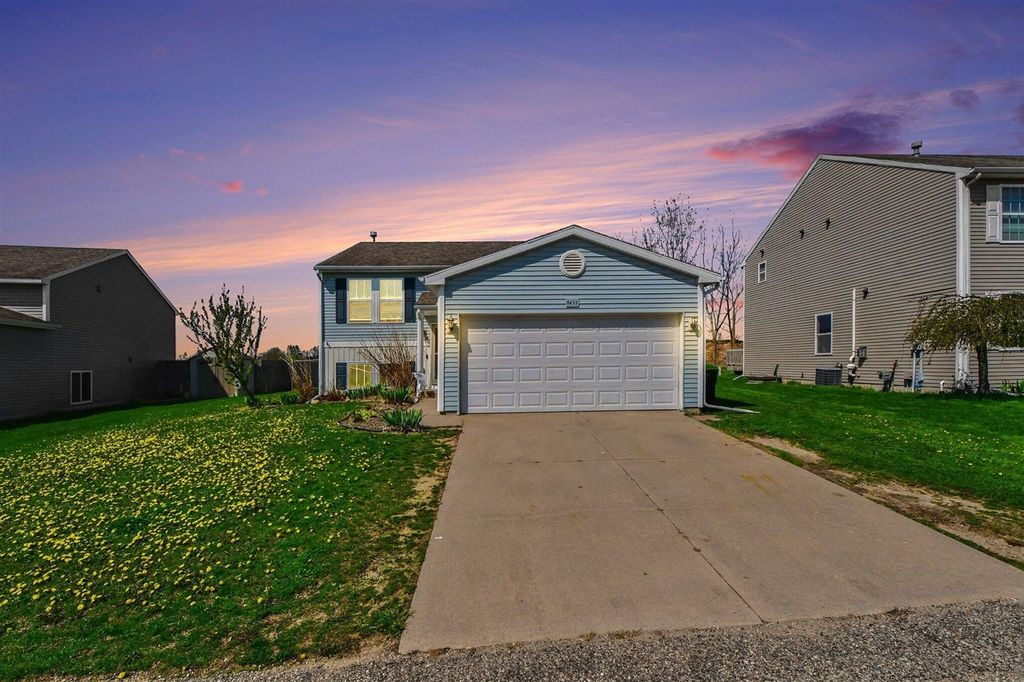 6499 Kodiak Drive, Alto, MI 49302