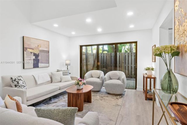 311 City View Dr, Fort Lauderdale, FL 33311