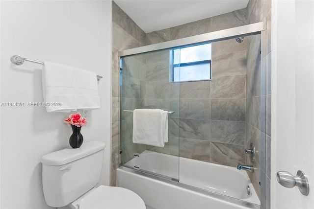 311 City View Dr, Fort Lauderdale, FL 33311