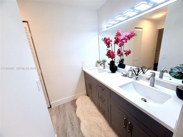 311 City View Dr, Fort Lauderdale, FL 33311