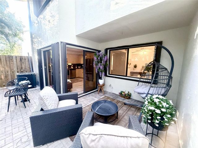 311 City View Dr, Fort Lauderdale, FL 33311