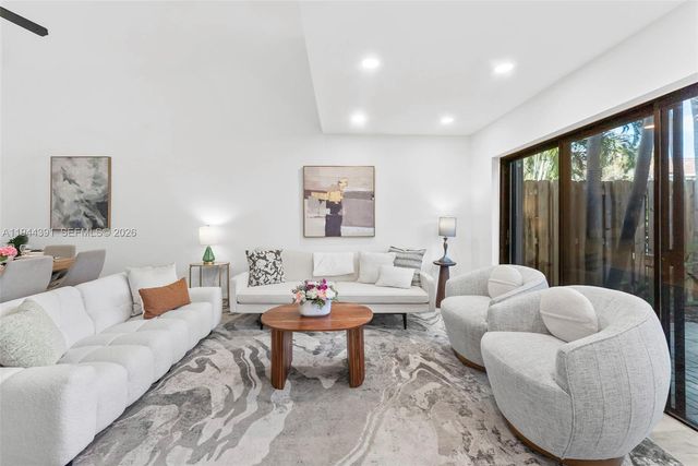 311 City View Dr, Fort Lauderdale, FL 33311