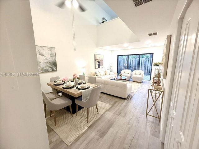 311 City View Dr, Fort Lauderdale, FL 33311