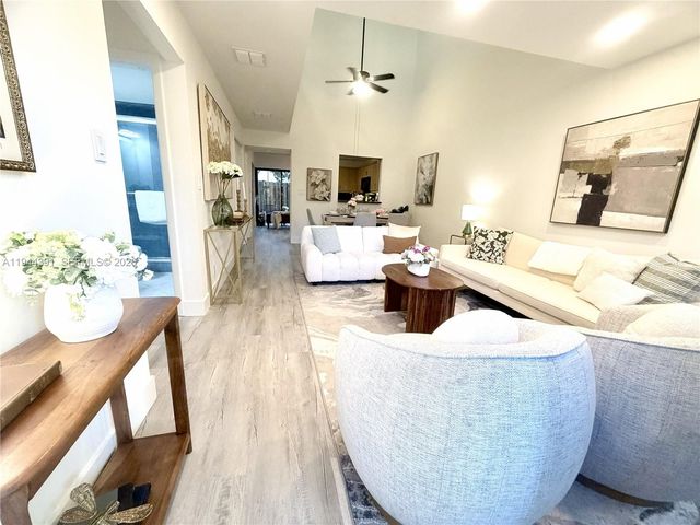 311 City View Dr, Fort Lauderdale, FL 33311