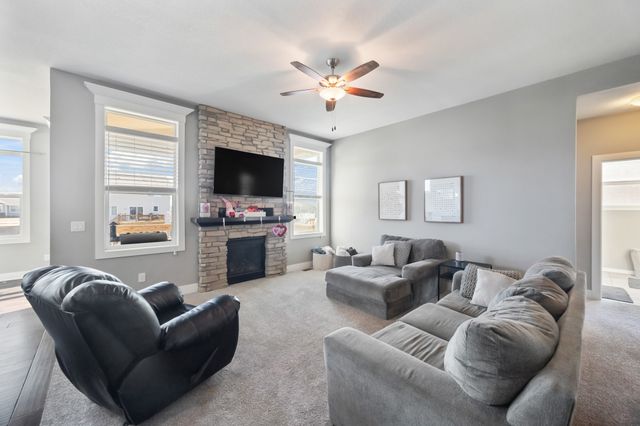 1411 S 7th Street, Adel, IA 50003