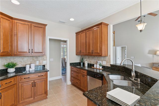 102 Herons Nest Circle, Kingsland, GA 31548