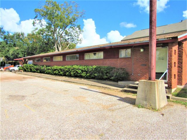 1116 N Fulton Street, Wharton, TX 77488