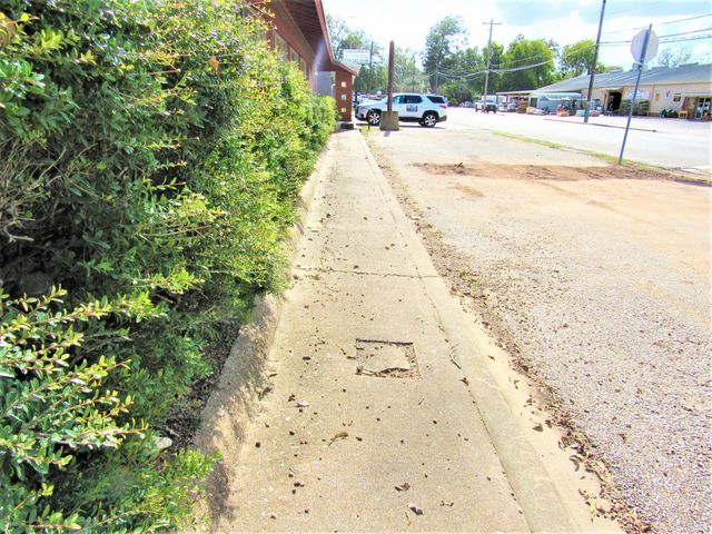 1116 N Fulton Street, Wharton, TX 77488