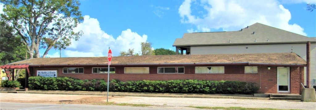 1116 N Fulton Street, Wharton, TX 77488