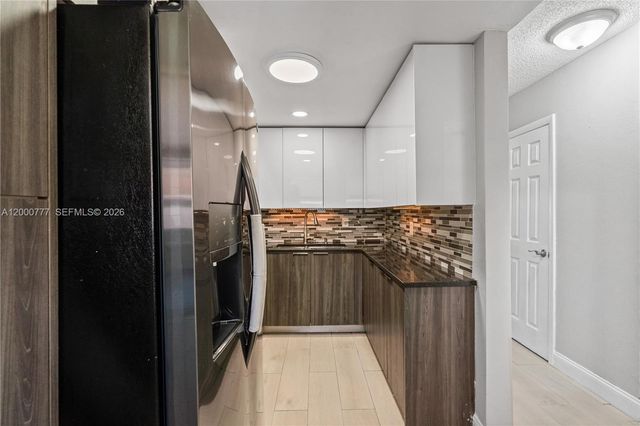 1705 W 57th St 506, Hialeah, FL 33012