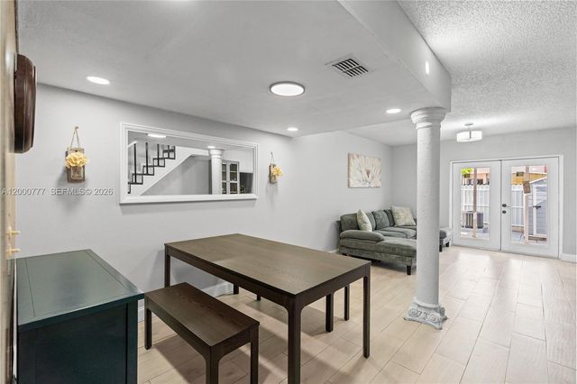 1705 W 57th St 506, Hialeah, FL 33012