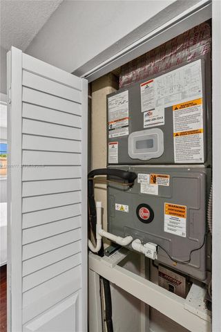 1705 W 57th St 506, Hialeah, FL 33012