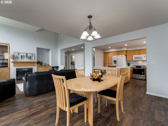 309 Nw 106TH St, Vancouver, WA 98685
