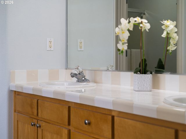 309 Nw 106TH St, Vancouver, WA 98685