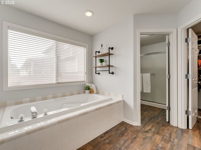 309 Nw 106TH St, Vancouver, WA 98685