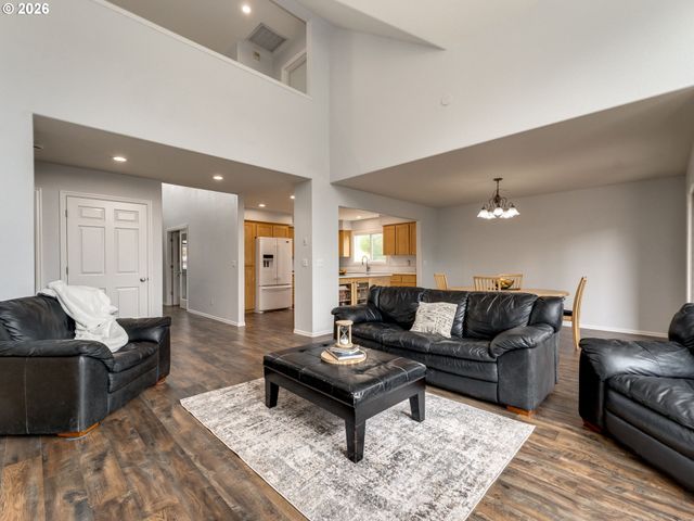 309 Nw 106TH St, Vancouver, WA 98685