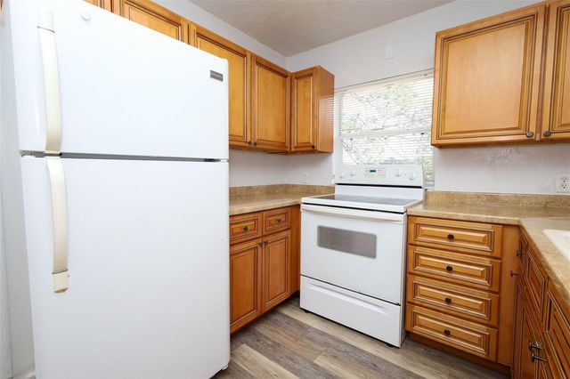 1219-1217 EAST AVENUE, Clermont, FL 34711