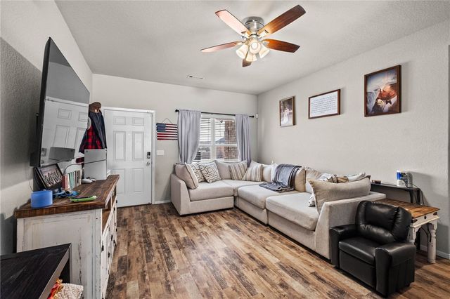 1137 Willow Oak Street, Elkins, AR 72727