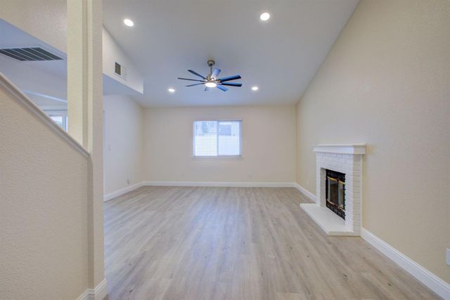 1001 Jacquelinelee Dr, Turlock, CA 95382