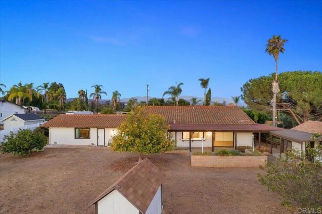 112 Palmas Norte, Fallbrook, CA 92028