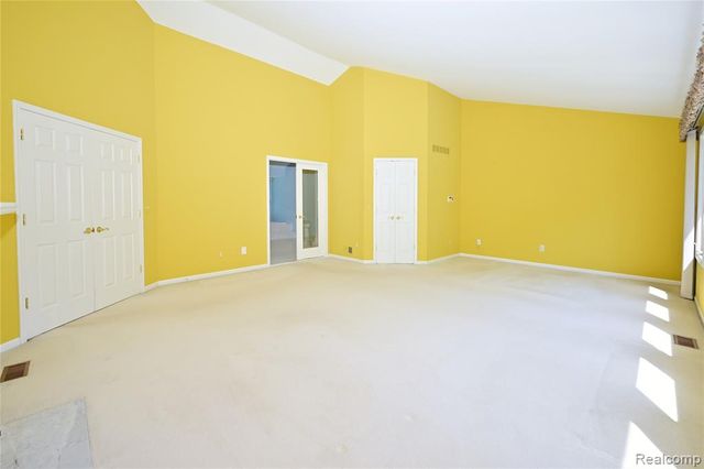 2749 Nicole Court, West Bloomfield, MI 48324