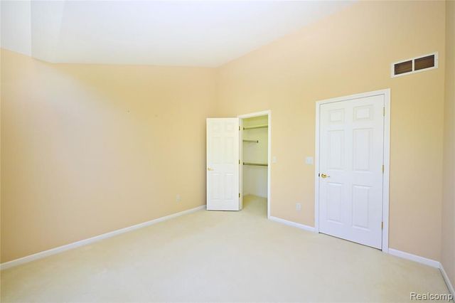 2749 Nicole Court, West Bloomfield, MI 48324