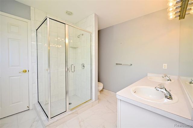 2749 Nicole Court, West Bloomfield, MI 48324