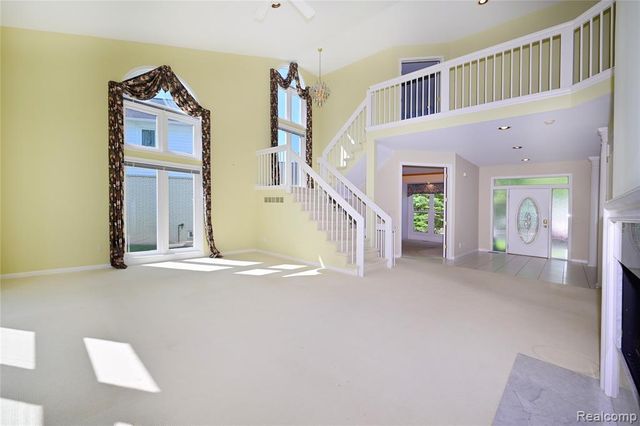 2749 Nicole Court, West Bloomfield, MI 48324