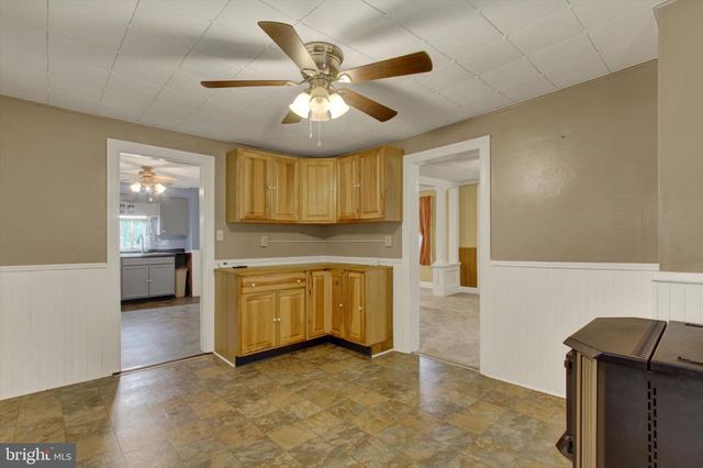 7640 INTERSECTION RD, Glen Rock, PA 17327