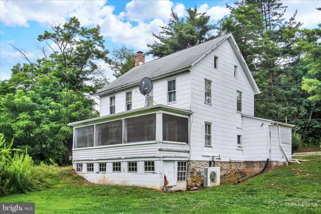 7640 INTERSECTION RD, Glen Rock, PA 17327