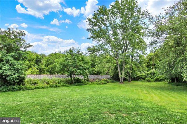 7640 INTERSECTION RD, Glen Rock, PA 17327