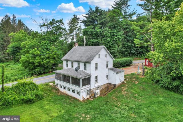 7640 INTERSECTION RD, Glen Rock, PA 17327
