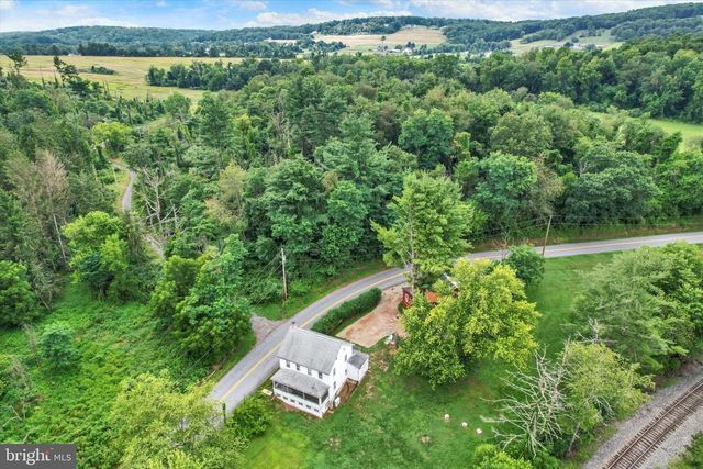 7640 INTERSECTION RD, Glen Rock, PA 17327